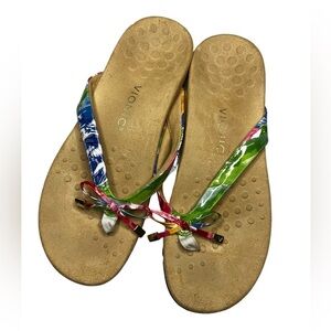 Vionic Flip Flop Bella Toe Post Sandal Multi Color Embossed womens size 10